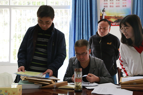 湖北省應(yīng)急管理廳到礦業(yè)公司開展專項執(zhí)法檢查(圖1) 湖北省應(yīng)急管理廳到礦業(yè)公司開展專項執(zhí)法檢查(圖1)