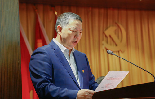 宜化集團召開2019年慶祝“五一”國際勞動節(jié)暨表彰大會(圖5) 宜化集團召開2019年慶祝“五一”國際勞動節(jié)暨表彰大會(圖5)