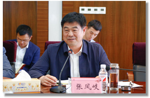 建行總行嚴(yán)達峰一行到宜化集團調(diào)研指導(dǎo)(圖3)