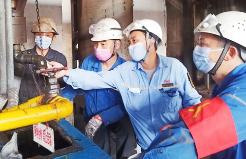 宜化兩個班組獲得宜昌市“工人先鋒號”榮譽稱號(圖5) 宜化兩個班組獲得宜昌市“工人先鋒號”榮譽稱號(圖5)