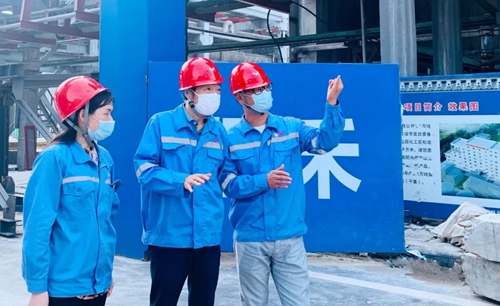 吳正新到TMP、TPO項(xiàng)目及松滋肥業(yè)新項(xiàng)目現(xiàn)場(chǎng)檢查指導(dǎo)工作(圖2)