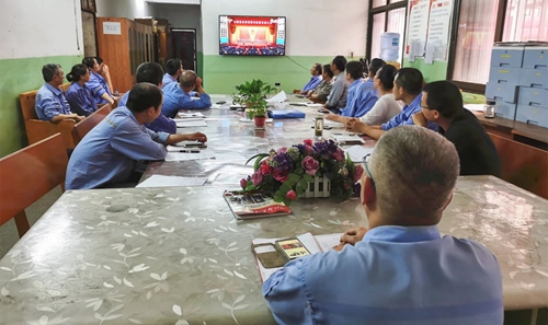 向抗疫英雄致敬！宜化集團組織收看全國抗擊新冠肺炎疫情表彰大會(圖12)