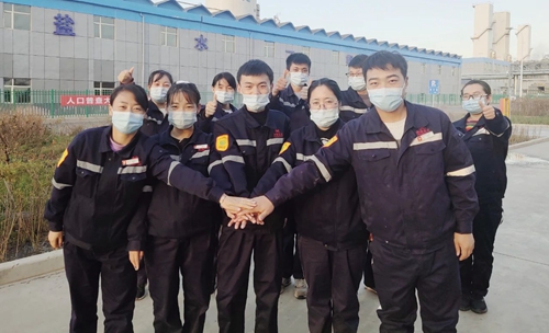 新疆宜化氯堿分廠氯乙烯三班、合成二班榮獲準東開發區安全標準化示范班組稱號(圖2)