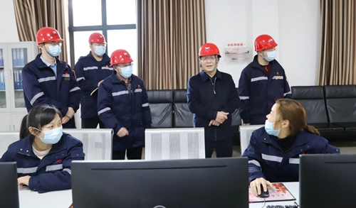 王大真除夕到松滋肥業和楚星公司走訪慰問(圖4) 王大真除夕到松滋肥業和楚星公司走訪慰問(圖4)