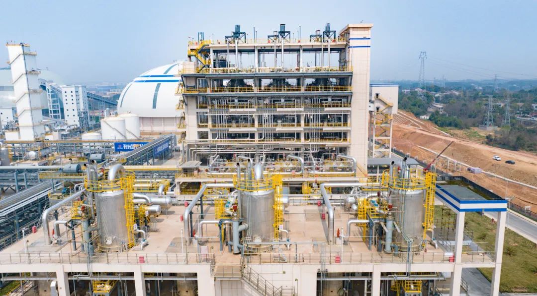 新宜化工:多點發(fā)力,跑出高質(zhì)量發(fā)展“加速度”(圖2) 新宜化工:多點發(fā)力,跑出高質(zhì)量發(fā)展“加速度”(圖2)