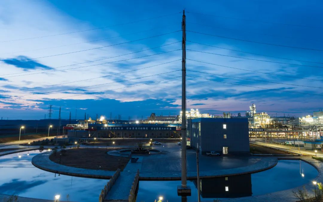 夜幕下的新疆宜化，有著別樣風情(圖4)