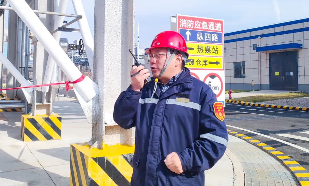 【宜化榜樣】降解新材料公司李建國:立足本職善作為,履職盡責(zé)勇?lián)?dāng)(圖3) 【宜化榜樣】降解新材料公司李建國:立足本職善作為,履職盡責(zé)勇?lián)?dāng)(圖3)