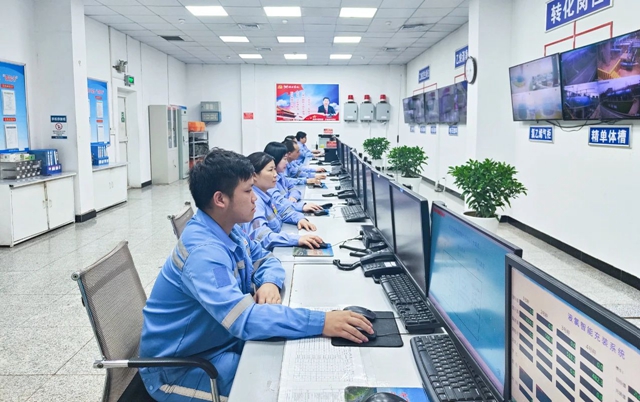 股份公司:推行“三分鐘應(yīng)急處置”,提升班組安全管理(圖1) 股份公司:推行“三分鐘應(yīng)急處置”,提升班組安全管理(圖1)