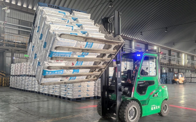 以賽促學(xué)展風(fēng)采！青海宜化開(kāi)展叉車(chē)技能比武