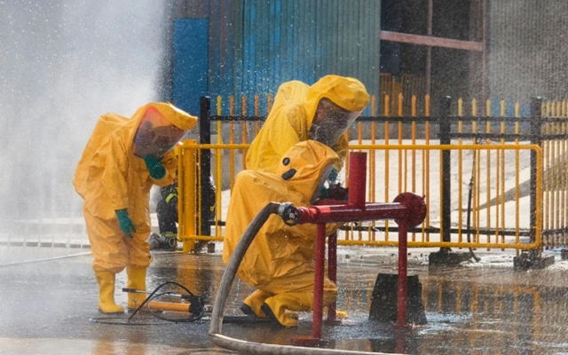 內蒙古宜化開展危險化學品泄漏事故應急演練(圖1) 內蒙古宜化開展危險化學品泄漏事故應急演練(圖1)