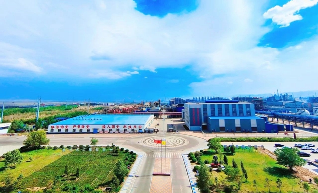 內(nèi)蒙古宜化探索“黨建+安全”模式,以紅色引擎護(hù)航安全生產(chǎn)(圖1) 內(nèi)蒙古宜化探索“黨建+安全”模式,以紅色引擎護(hù)航安全生產(chǎn)(圖1)